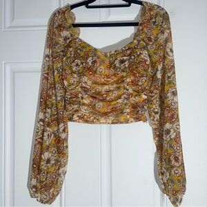 ❤️2/$15 or 3/$21❤️ NWT Forever 21 Pleated Crop Top, Size Medium